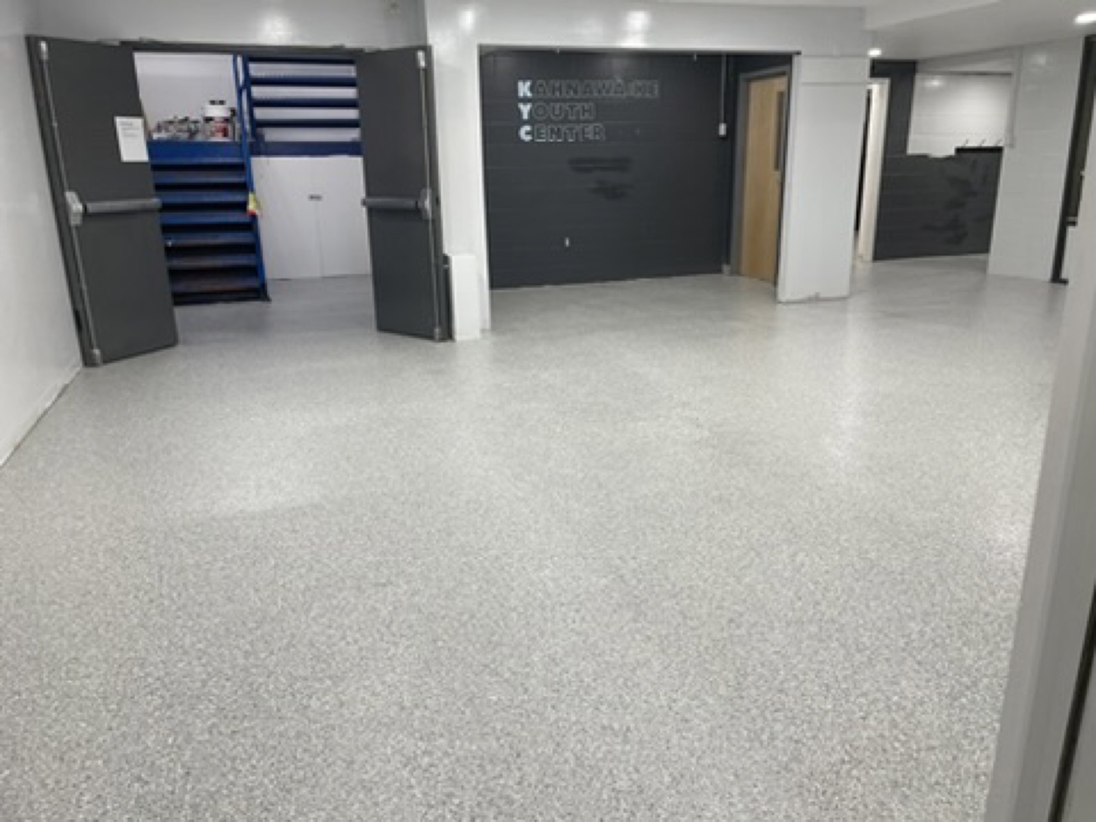 Commercial epoxy flake installation