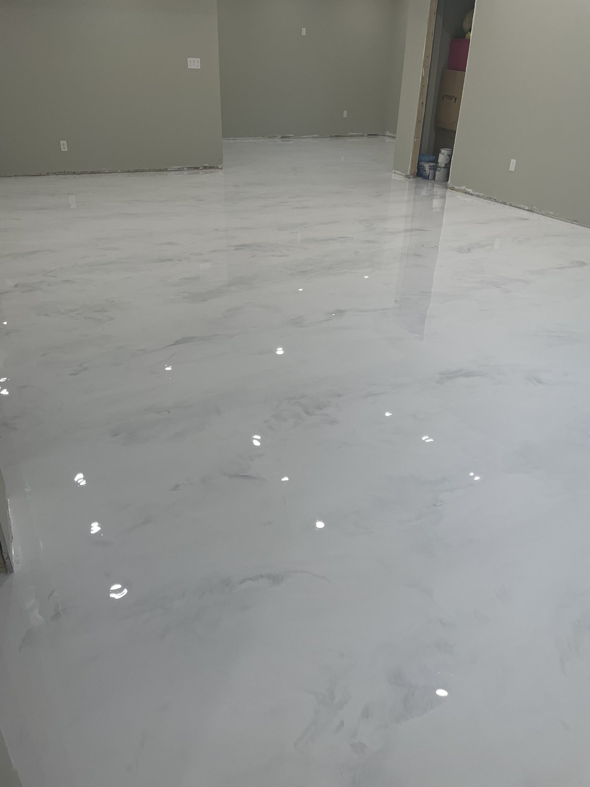 Marble epoxy floor finish